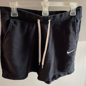 Nike Mid thigh shorts Medium